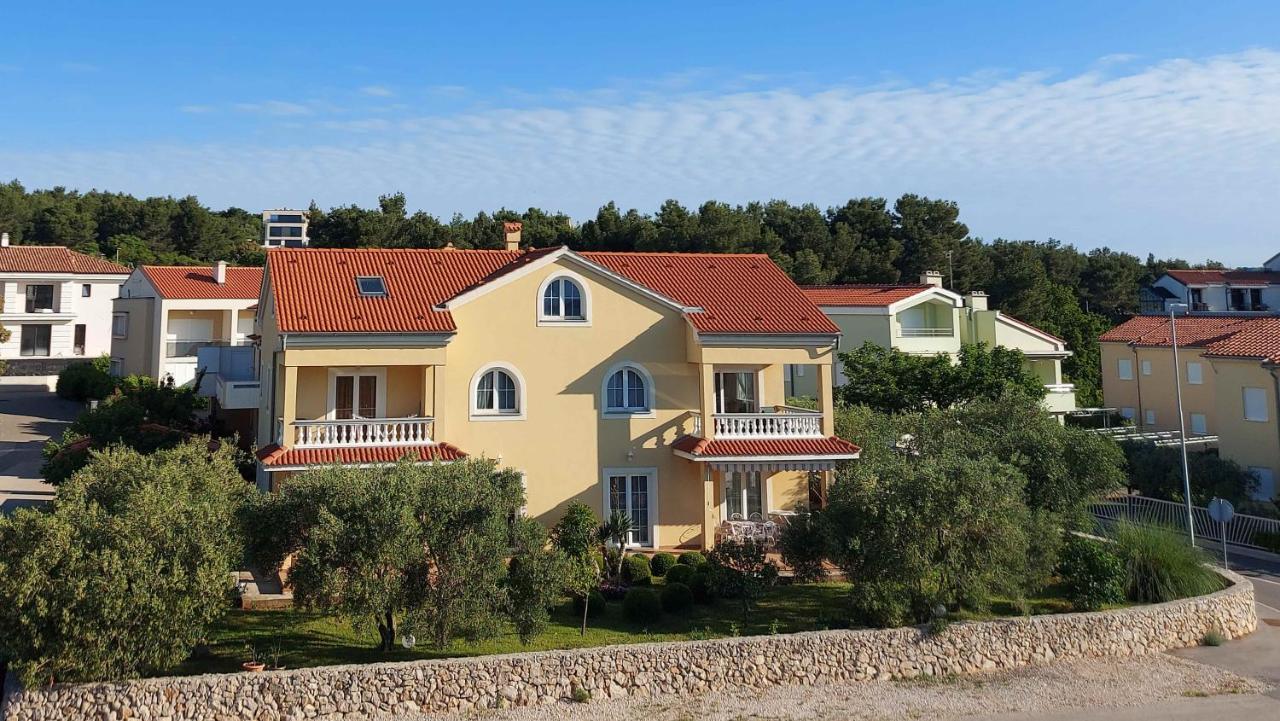 Apartmani Olea Krk Veglia Exterior foto
