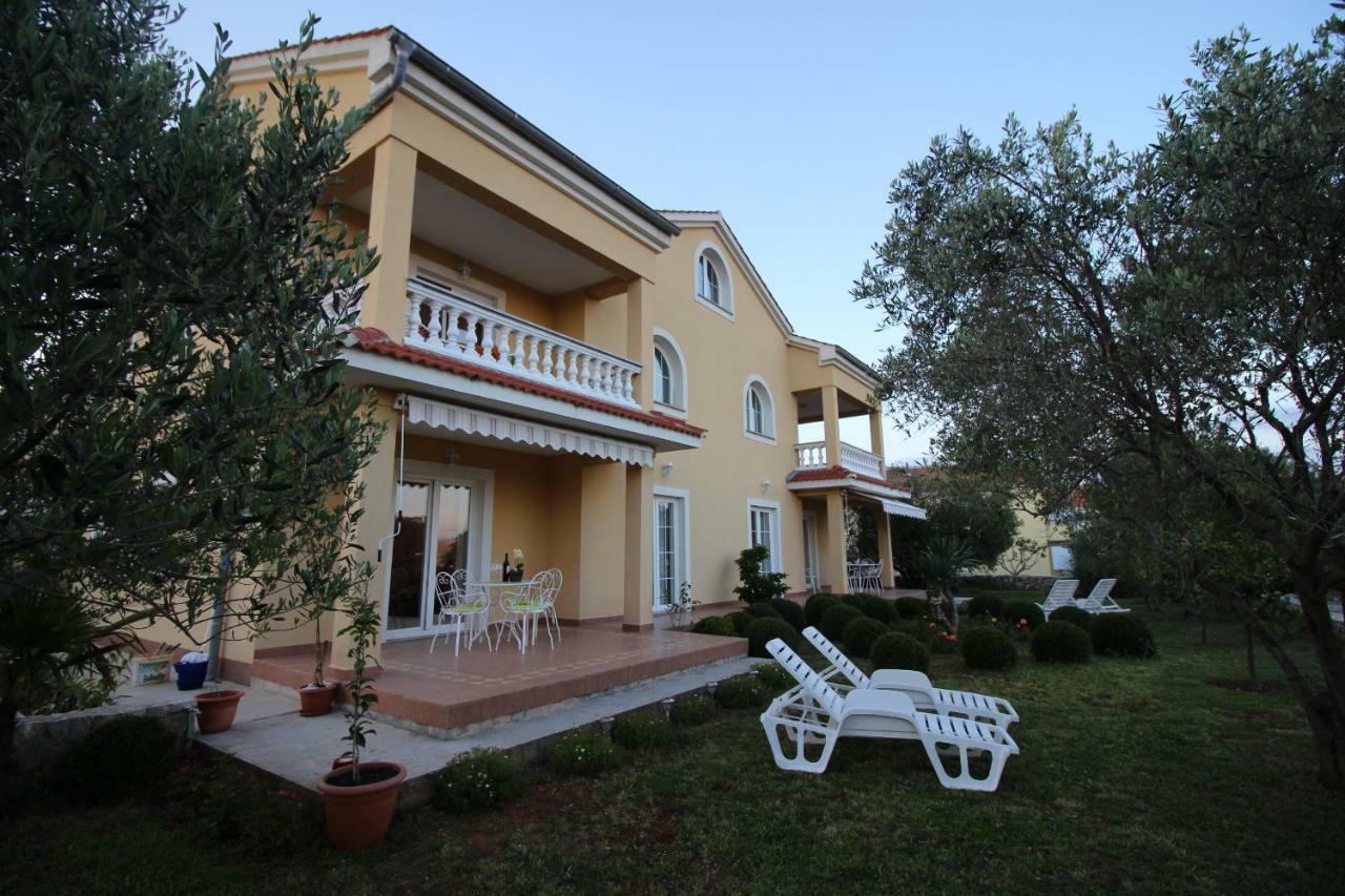 Apartmani Olea Krk Veglia Exterior foto