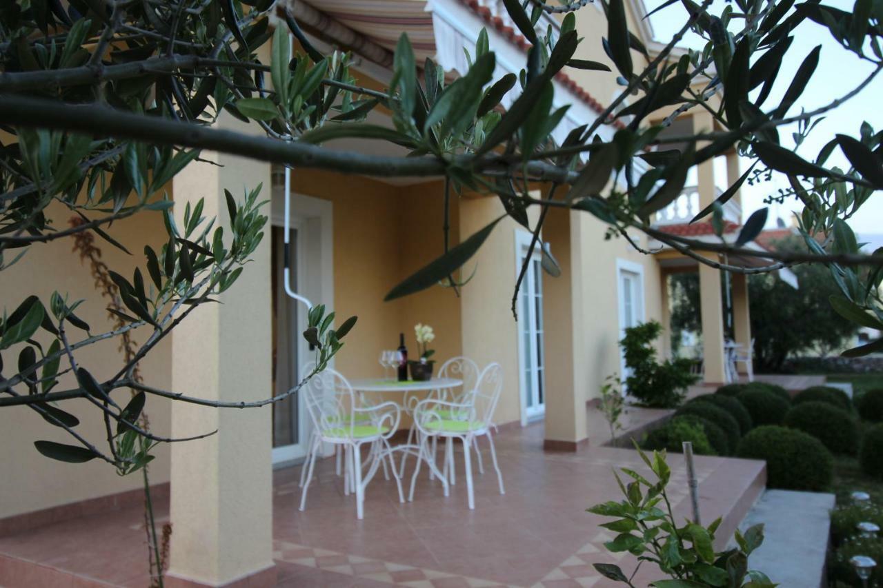 Apartmani Olea Krk Veglia Exterior foto